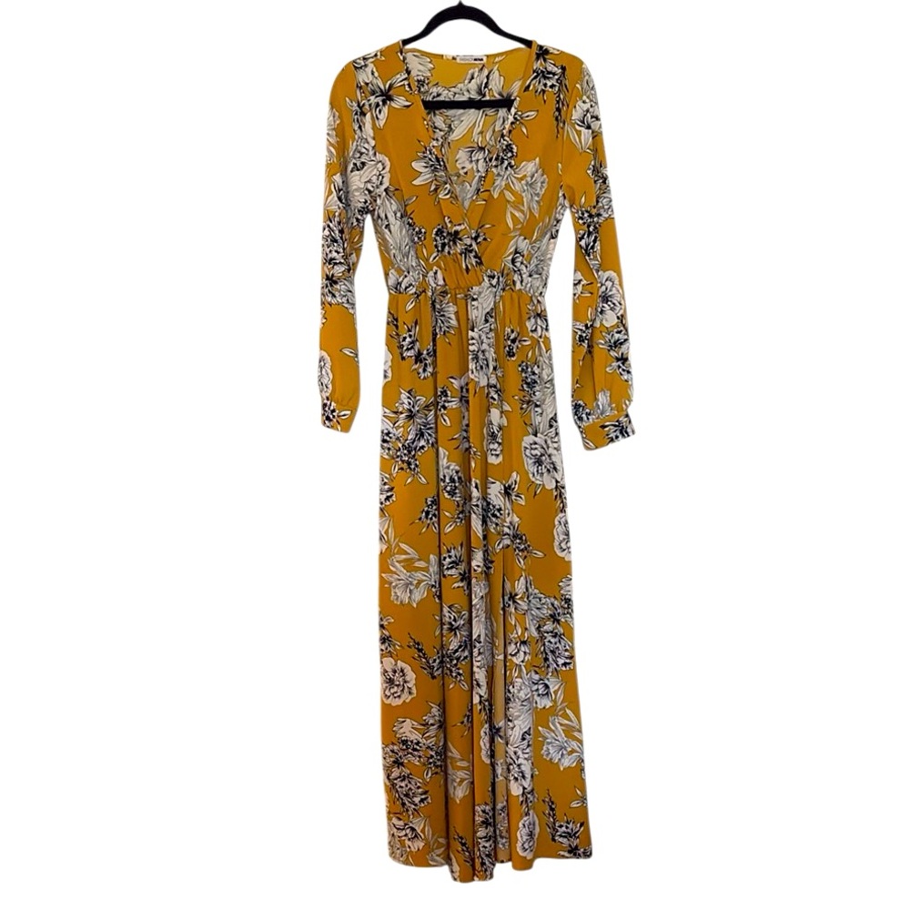 Fashion Nova Maxi gold/white/black floral maxi , size S